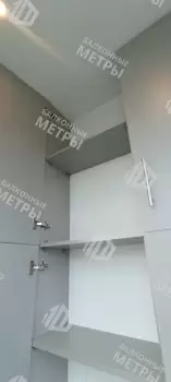 Установка шкафа на балконе