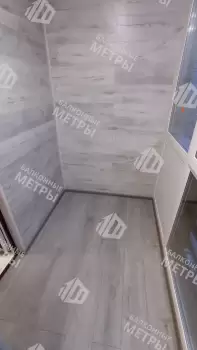 Отделка балкона с установкой теплого пола и остекление Rehau 70